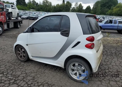 2015 Smart Fortwo Pure из США, поврежденный, VIN WMEEJ3BA7FK801193